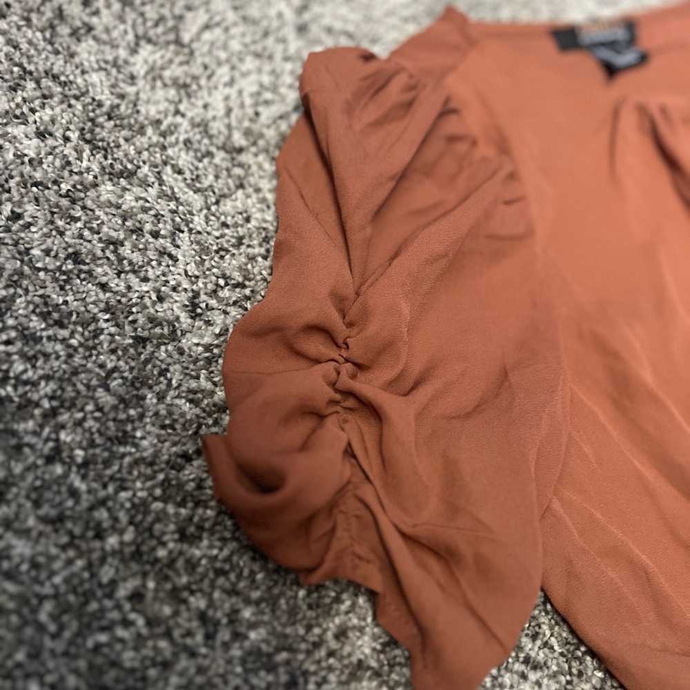 Forever 21 Rust Ruched Blouse - Picture 3 of 4